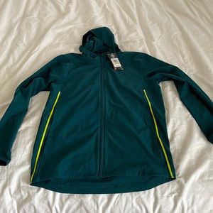 Men’s fitted Green windbreaker coat